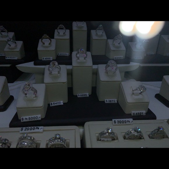 Ladies 14 karat and 18 karat Gold genuine diamonds - Picture 8 of 8